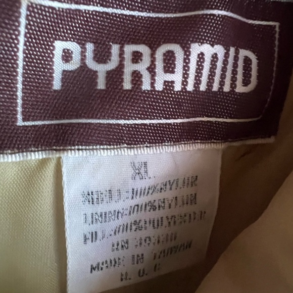 Pyramid Classic Tan Quilted Puffer Vest – XL – Made in USA 🇺🇸 - Picture 3 of 5